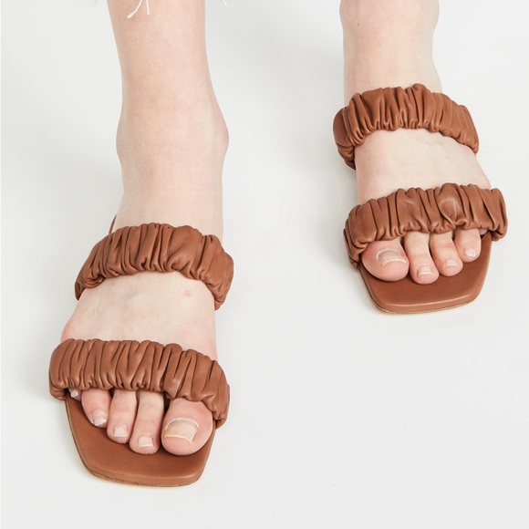 Used Staud Maya Ruched Leather Slides in Tan - Picture 10 of 10